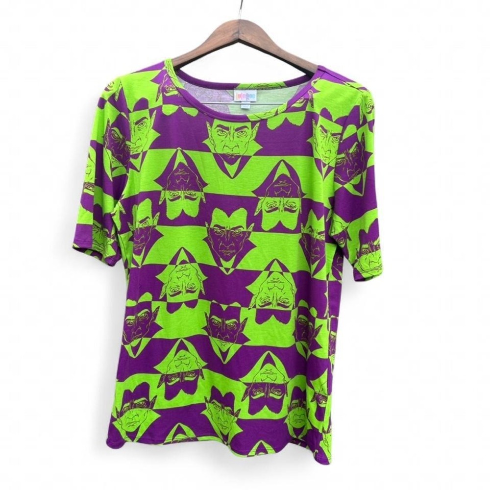 Lularoe Purple & green Dracula top size xl (xl4) 21" ptp 26" shoulder to hem